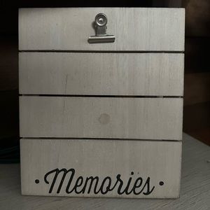 Wood Picture Frame with clip to hold photo